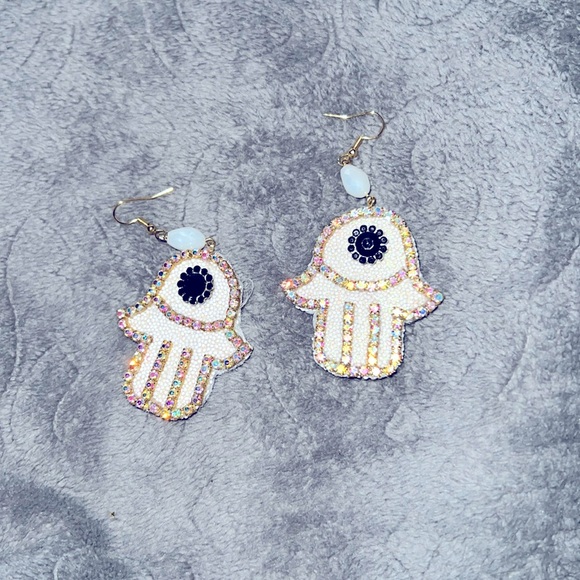 Jewelry - Hang Crafted Brand New Hamsa Earrings